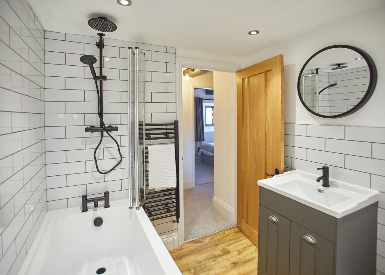 Host & Stay - The Coach House Whitby Exterior photo
